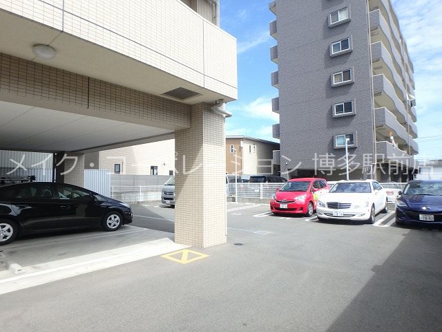 LE GRAND CRU 駐車場