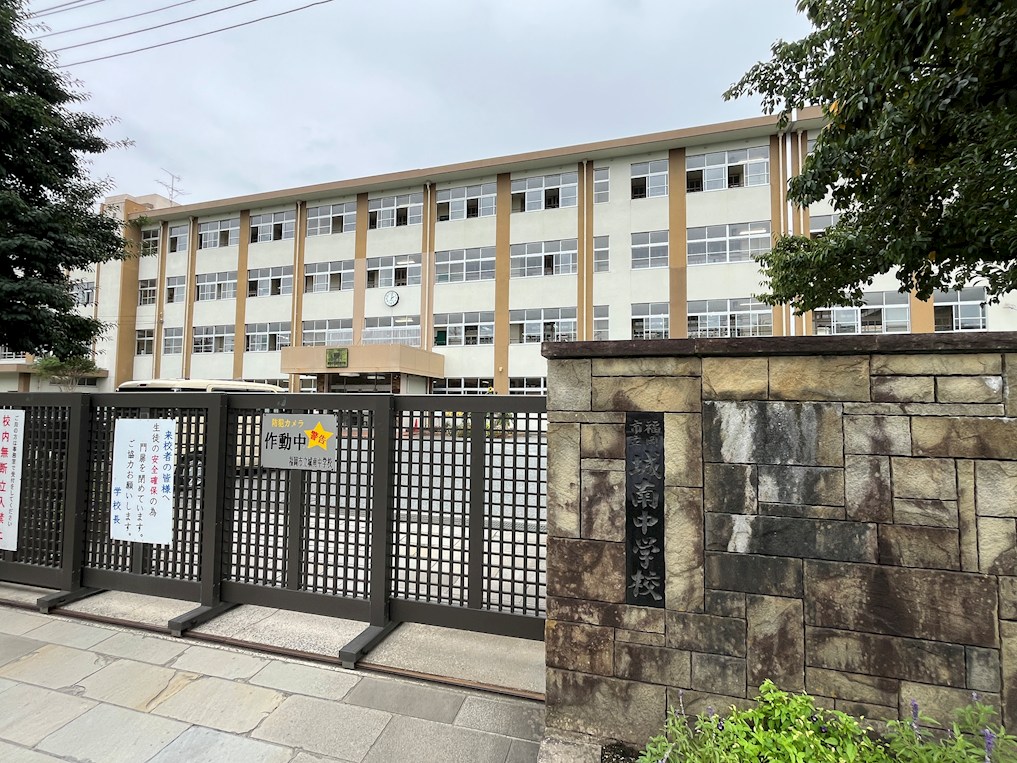 西新南スペーススクエア 中学校