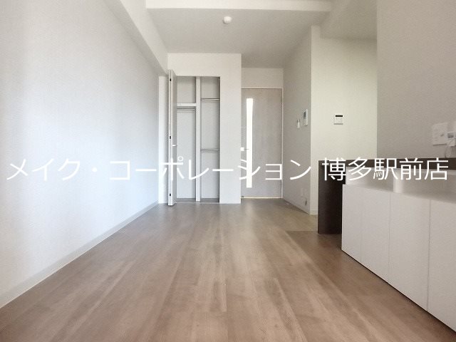 ヴァロアール博多 リビング