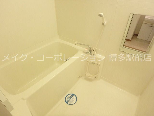 バス クリムゾン博多Ⅱ 風呂画像