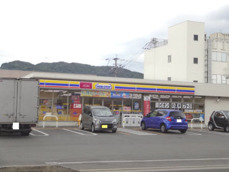 am・park コンビニ