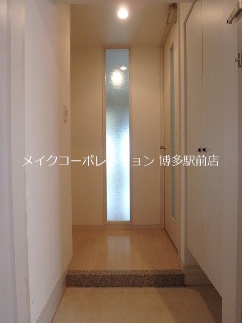 コンダクト福岡東 玄関