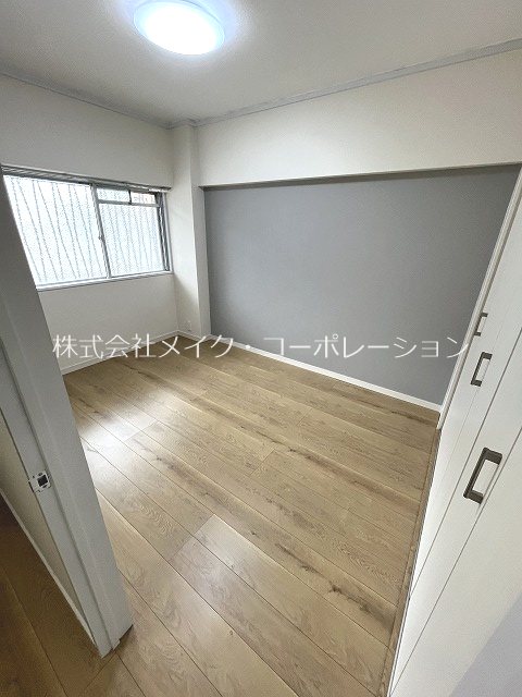 ベッドルーム 三愛荒江マンション その他8