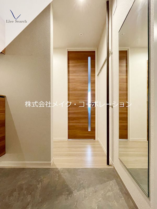 シャーメゾン日赤通り 玄関