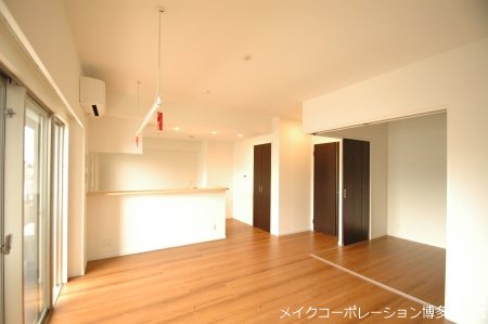 ※写真は棟内別部屋参考写真 第11ケイコーマンション駅南 リビング