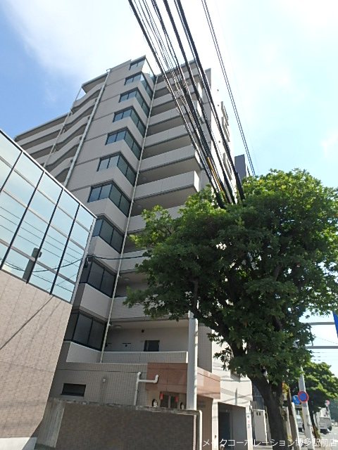 スタンドリバー博多駅南 外観