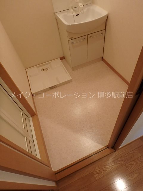 ※写真は棟内別部屋参考写真 スタンドリバー博多駅南 その他9