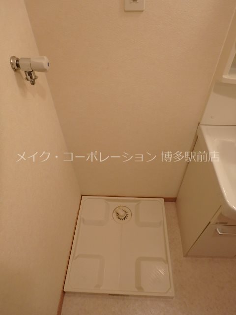 ※写真は棟内別部屋参考写真 スタンドリバー博多駅南 その他10