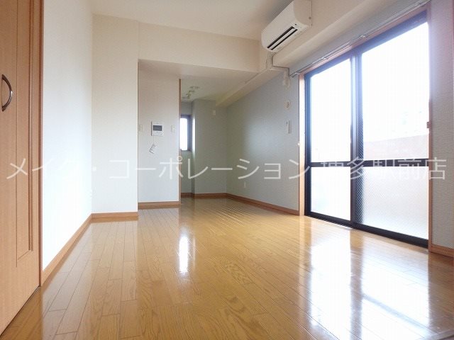 アミティエ博多駅南 リビング