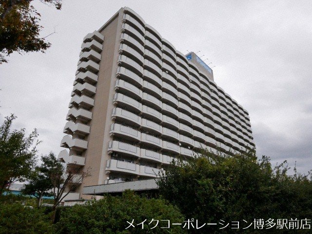 ビレッジハウス香椎浜タワー1号棟 外観