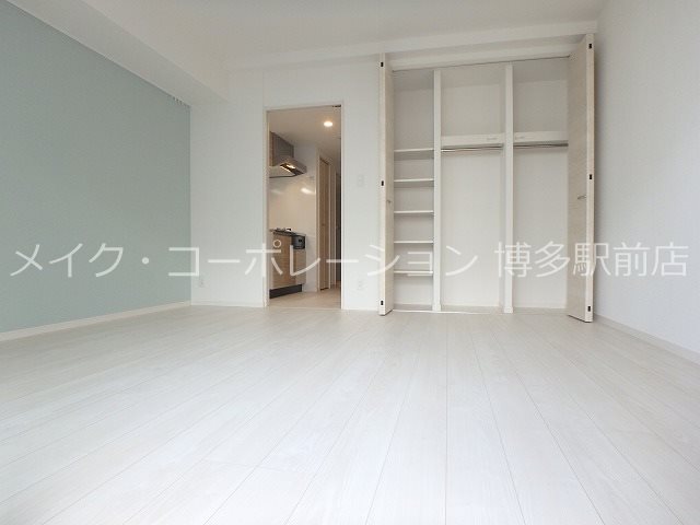 リビング フラッツ東比恵 リビング