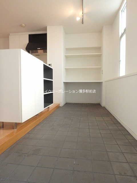 VARI HOUSE 玄関