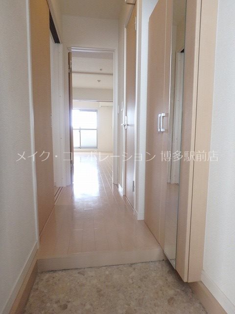 ※同物件、別間取りの写真です。 フォレストメゾンアイリス 玄関