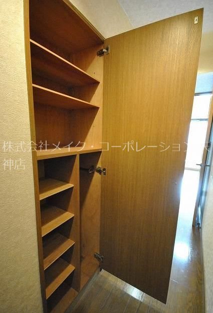 玄関 ダイナコートブロッサム天神南 玄関