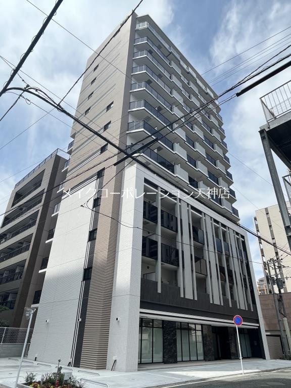 ドゥバーグ渡辺通 外観