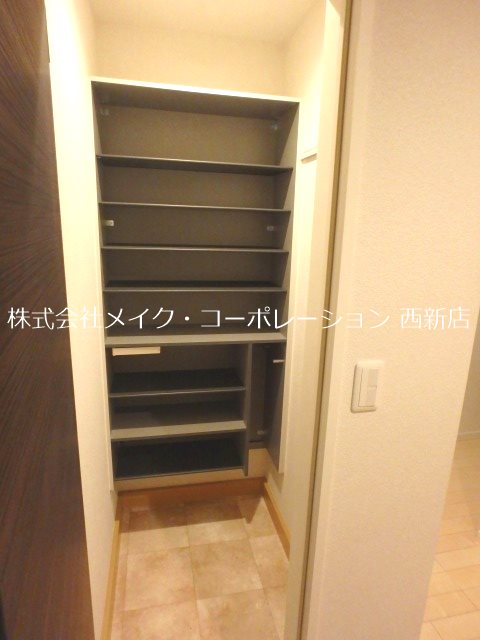 玄関 パインコート城西 その他8