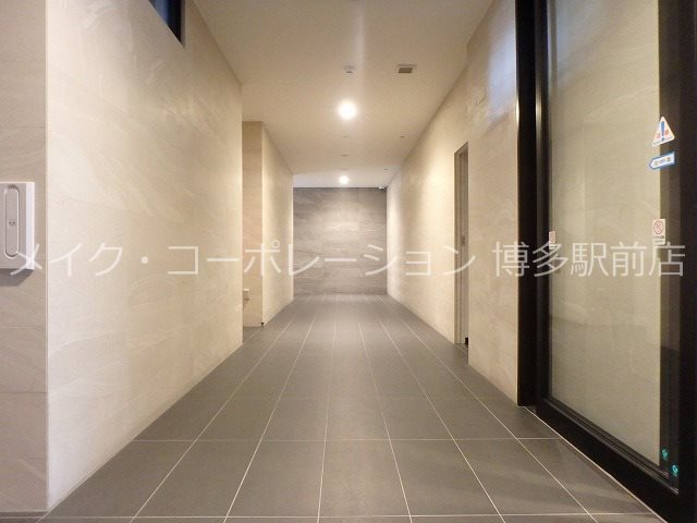 ロビー アソシアグロッツォ博多サウスガーデン その他8