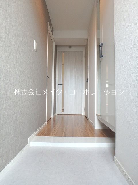 玄関 アーバン ヴィラ 玄関
