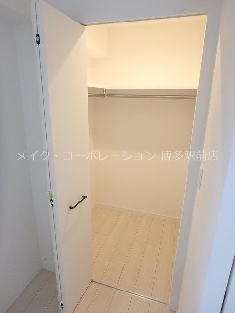 ※階数でキッチン・建具・扉・フローリングの色は違います グランフォーレ博多駅プレミア その他4