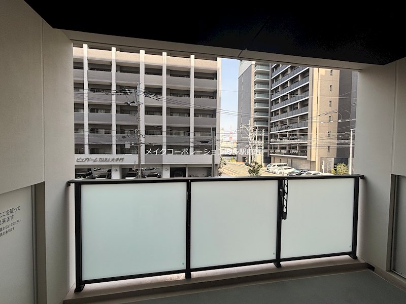 ※入居中の為別部屋写真使用現状優先 iN SHAPE港 ベランダ