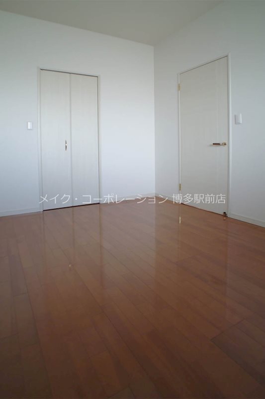 ※別部屋写真参考(フローリングの色等違う場合がございます。) ニューガイア博多東 その他6
