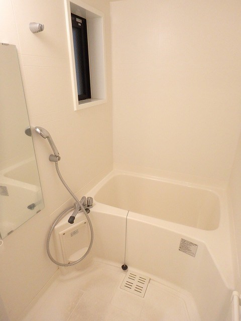 写真は同型タイプ BLANC TOUR HAKATA 風呂画像