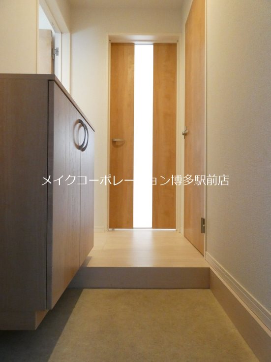 玄関 イルグランデ諸岡 玄関
