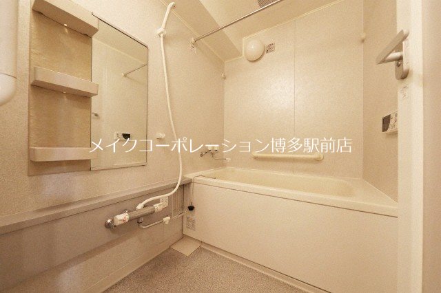 アーバンパレス天神南ハートランドタワーA棟 風呂画像