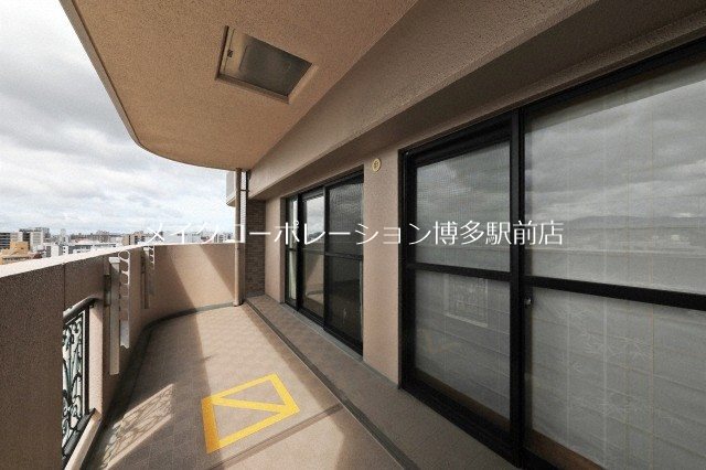 アーバンパレス天神南ハートランドタワーA棟 ベランダ
