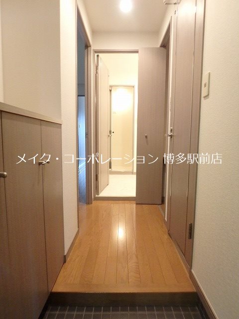 玄関 リュミエール博多 玄関