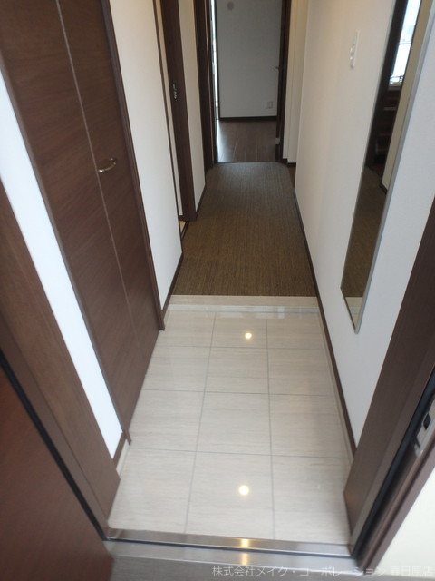 写真は同型タイプ BPRレジデンス高宮 玄関