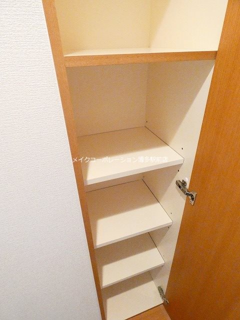 玄関 エフパルク県庁前 玄関