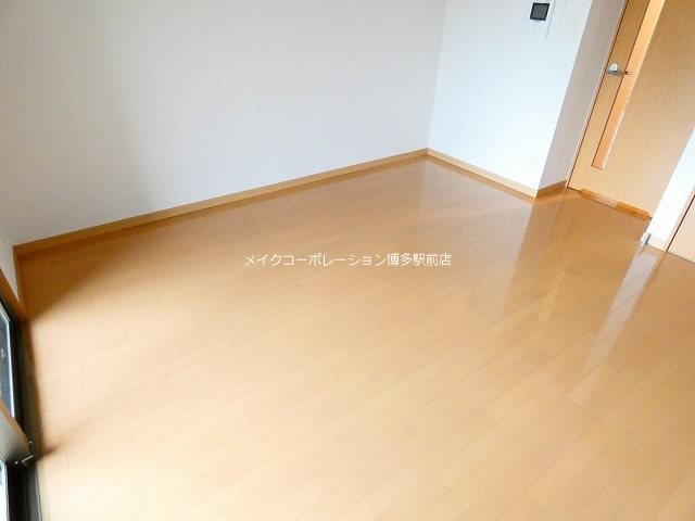 ベッドルーム エフパルク県庁前 ベッドルーム