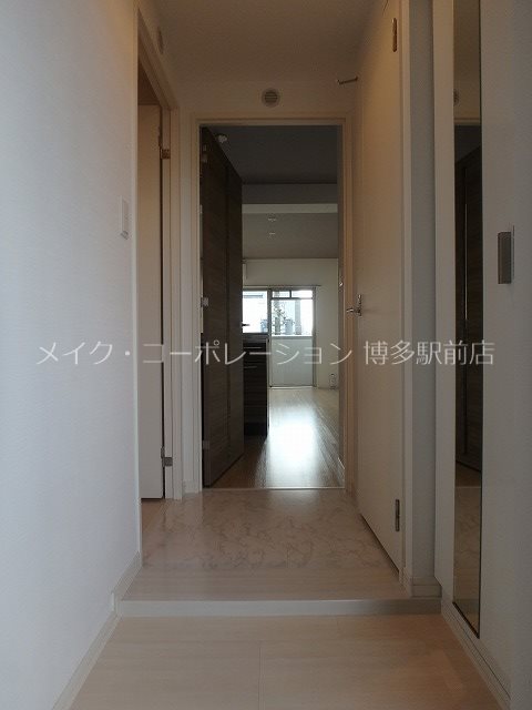 玄関 アルティメゾン博多 玄関
