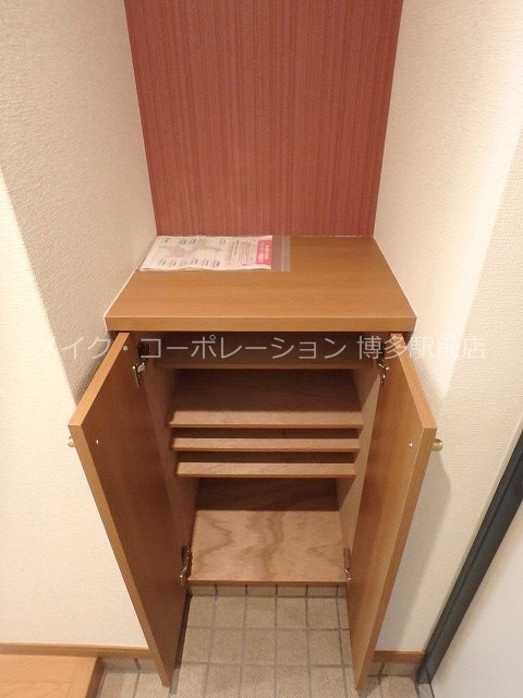 ※写真は棟内別部屋参考写真 ウイングコートC館 その他8