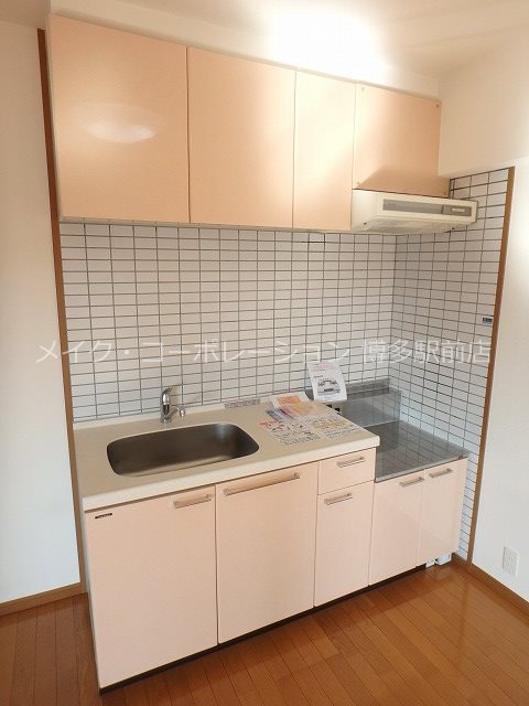 ※写真は棟内別部屋参考写真 ウイングコートC館 キッチン