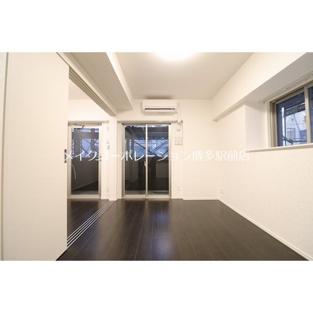 ※別部屋写真使用現状優先 サニークレスト須崎町 リビング