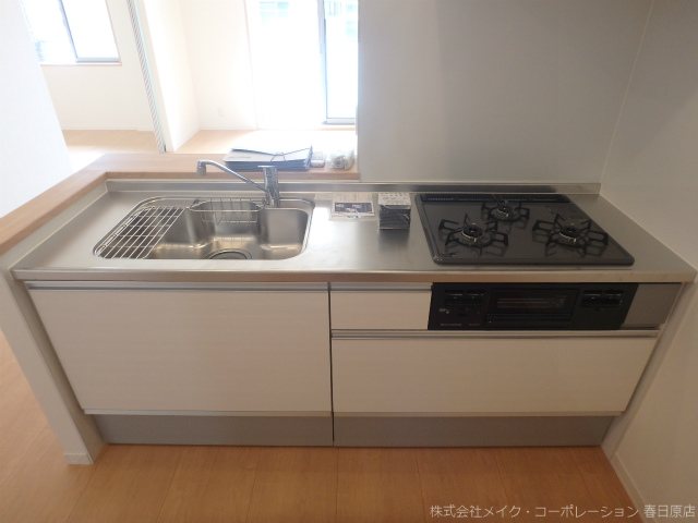 写真は同型タイプ メゾンボヌール大利 キッチン