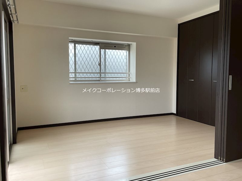 同物件、別部屋の写真です。 スリーゼ ベッドルーム