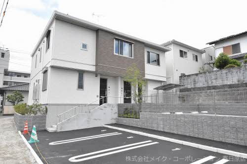 シャーメゾン皿山 201号室 外観