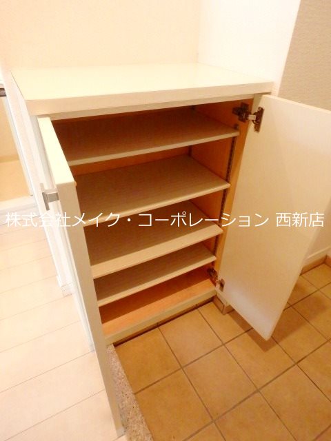 ※同建物内別部屋参考写真 レジディア西新 その他11