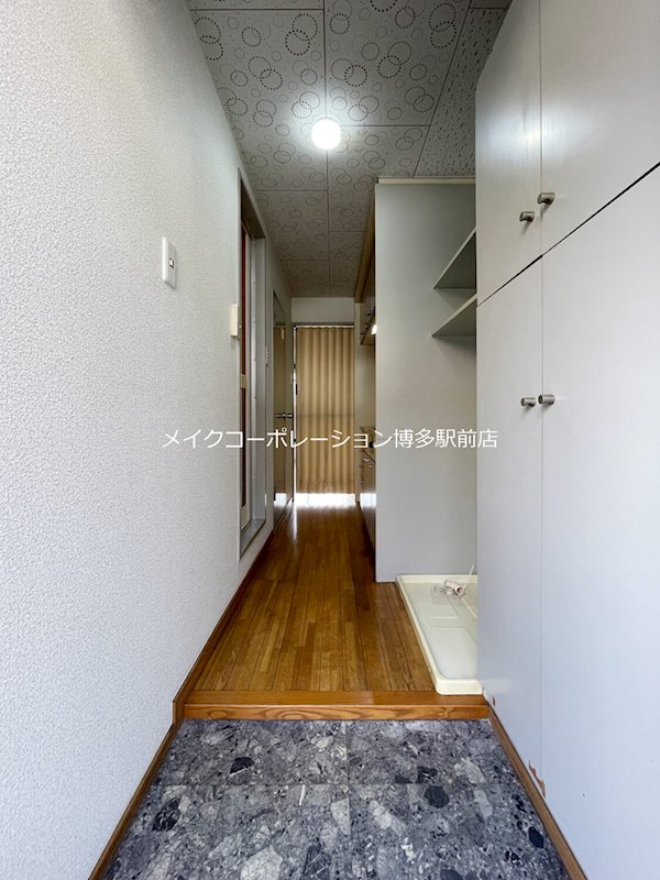 写真は同タイプ サンクレスト多の津 玄関