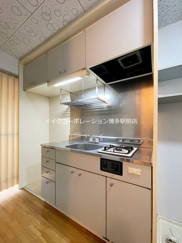 写真は同タイプ サンクレスト多の津 キッチン