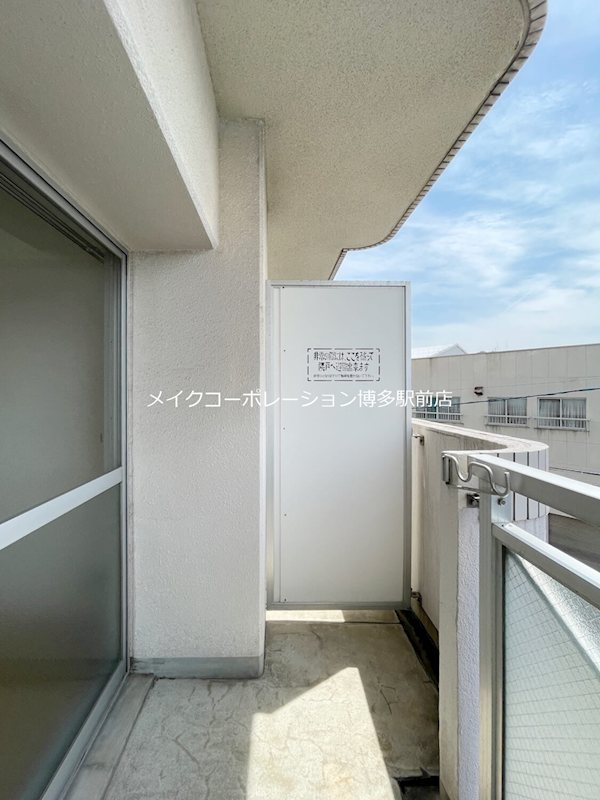 写真は同タイプ サンクレスト多の津 ベランダ