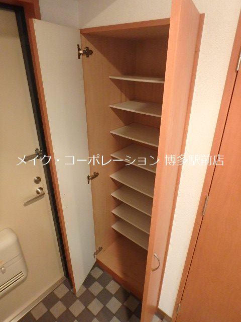 玄関 ロイヤル渡辺通154 その他16