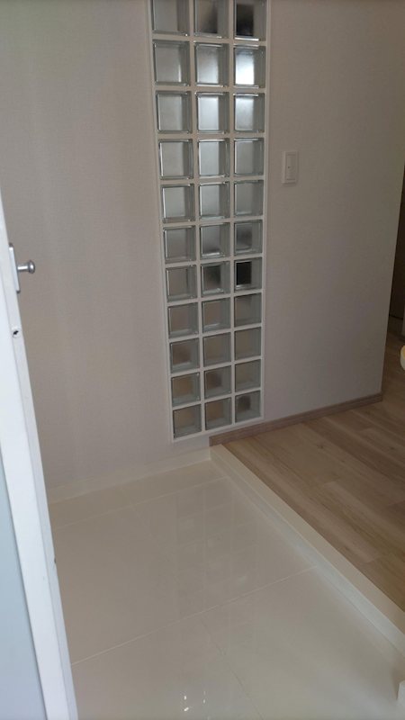 別部屋写真 若鶴マンション 玄関