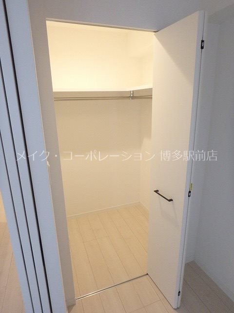 ※階数でキッチン・建具・扉・フローリングの色は違います グランフォーレ博多駅プレミア その他4
