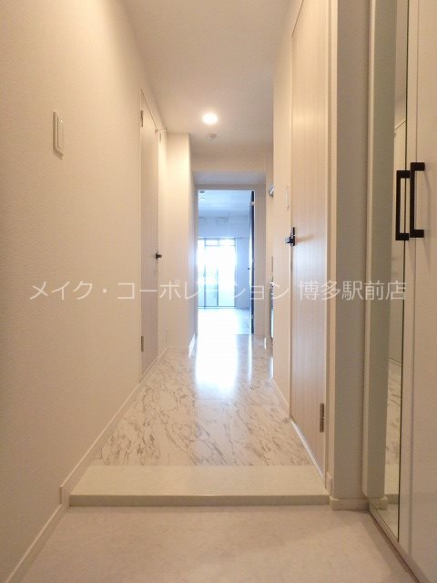 ※入居中の為別部屋写真使用現状優先 リヴィエールシャン豊 玄関