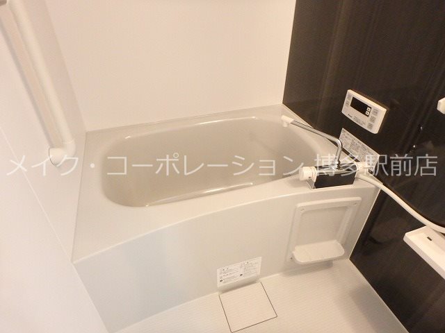 ※入居中の為別部屋写真使用現状優先 リヴィエールシャン豊 風呂画像