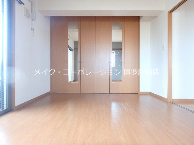 ※写真は棟内別部屋参考写真 ピュアドーム博多エッセンシア ベッドルーム